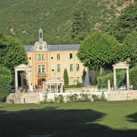 Cosy In Drome With Shared Pool Apartment